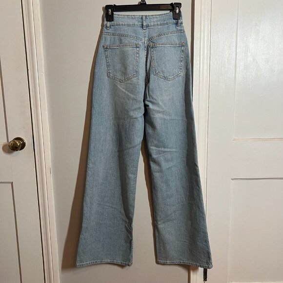 H&M High Rise Wide Leg Jeans | Size 2 | Light Vintage Wash - Picture 4 of 4